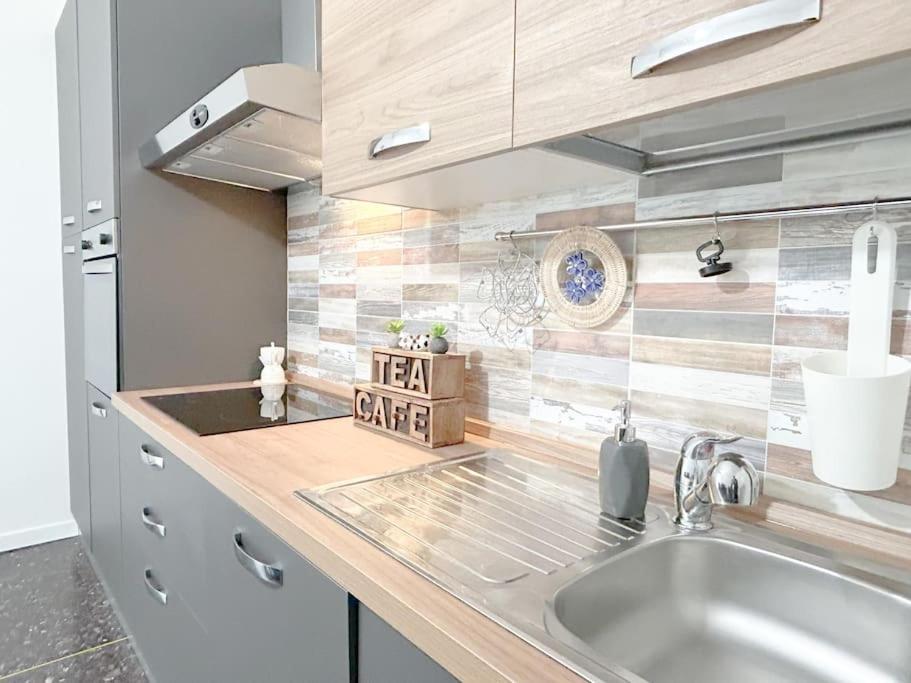 사보나 Free Parking - Elegante Casa Con Wifi -Smarttv 아파트 외부 사진